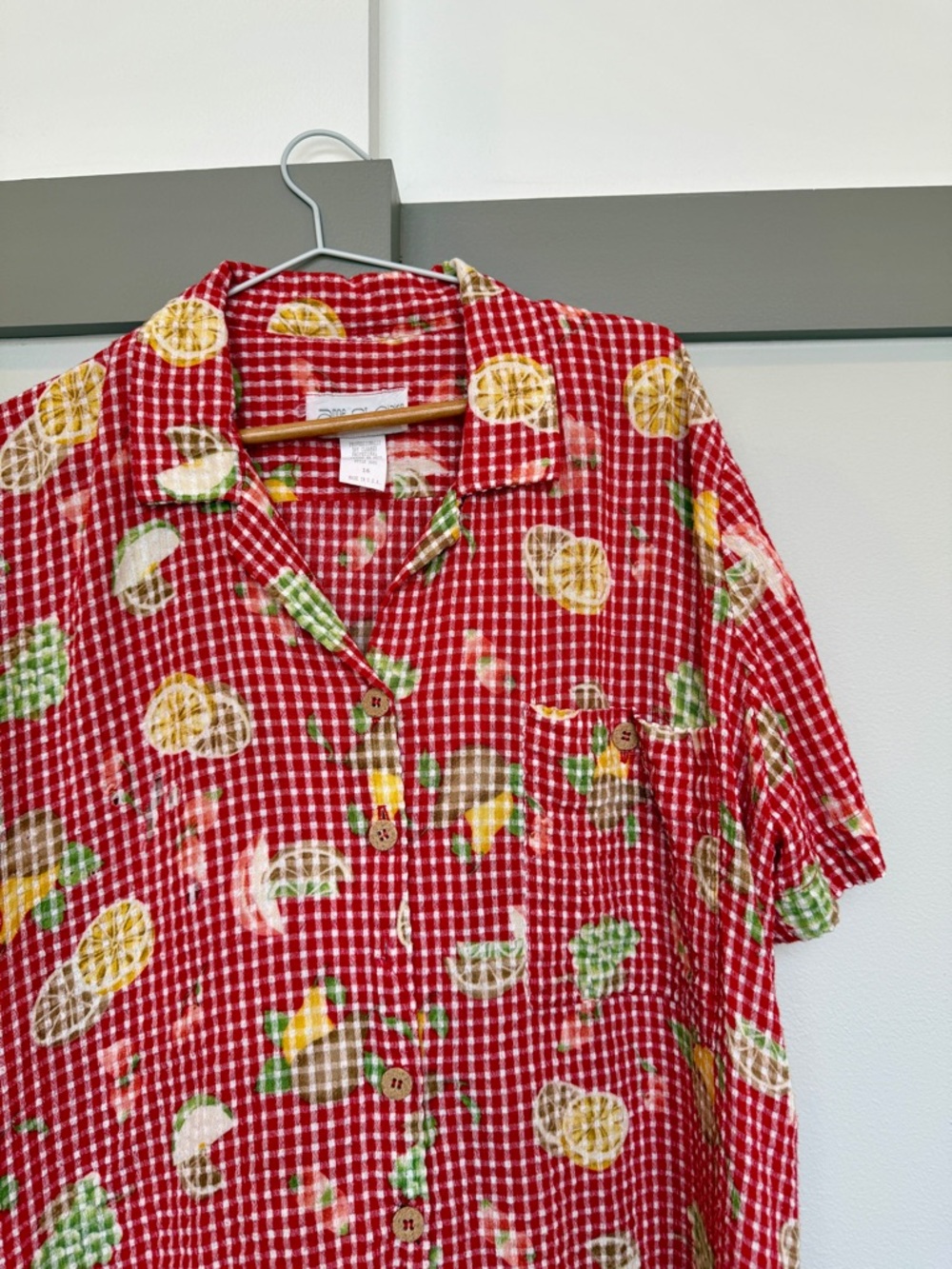 Vintage Red Gingham Fruit Print Button Up Top Size L/XL USA - Picture 2 of 8